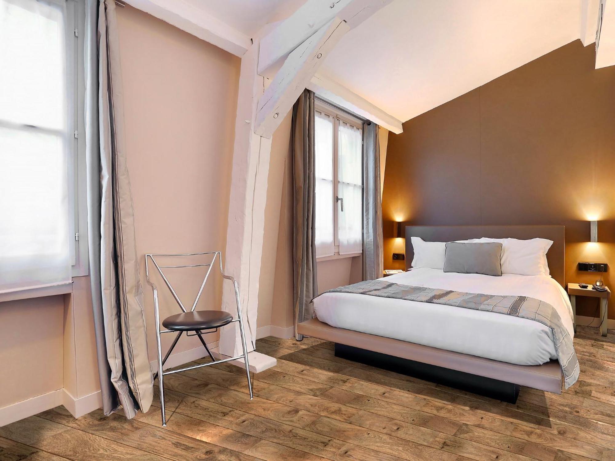 Hotel De Notre-dame 3*