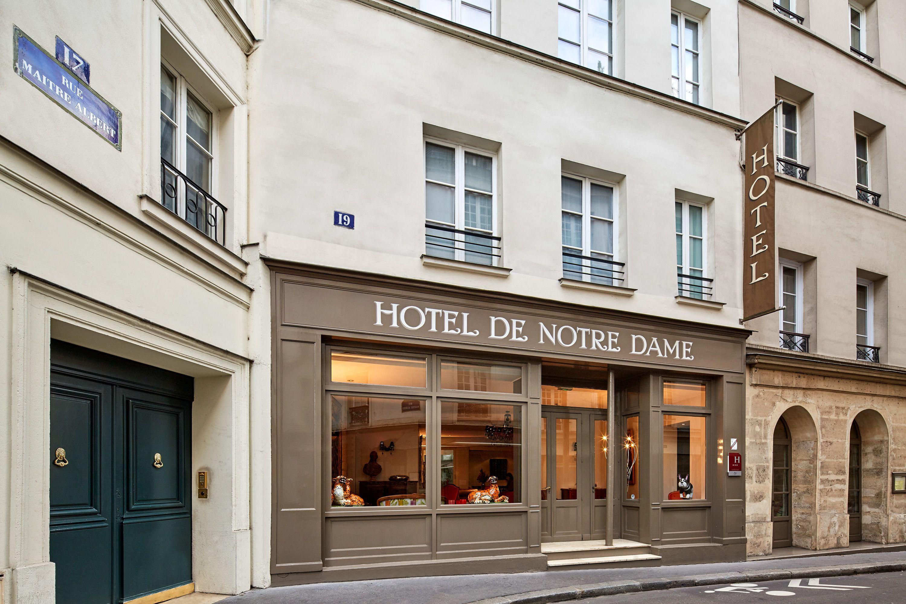 De Notre-dame Hotel 3*