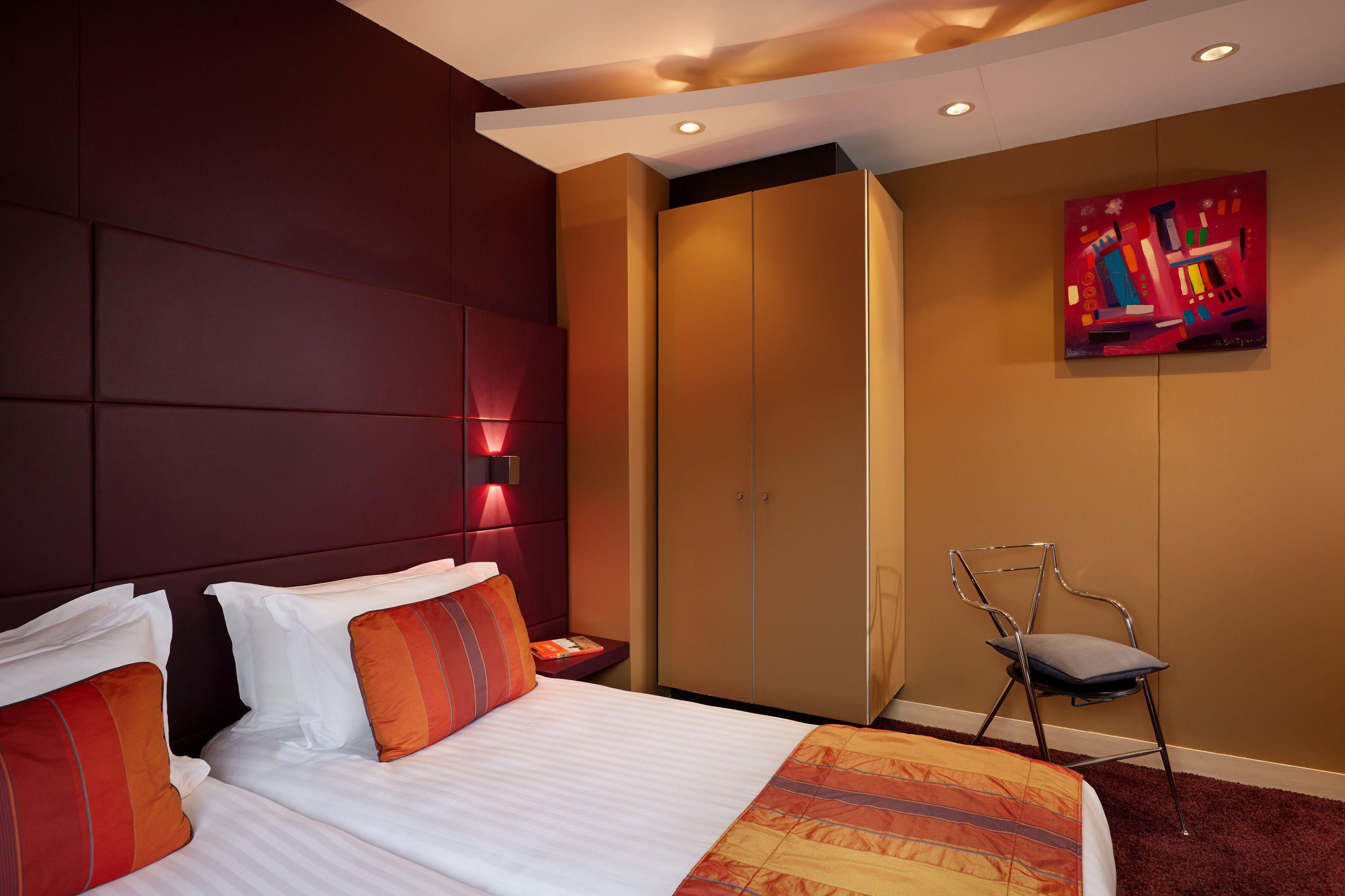 De Notre-dame Hotel 3*