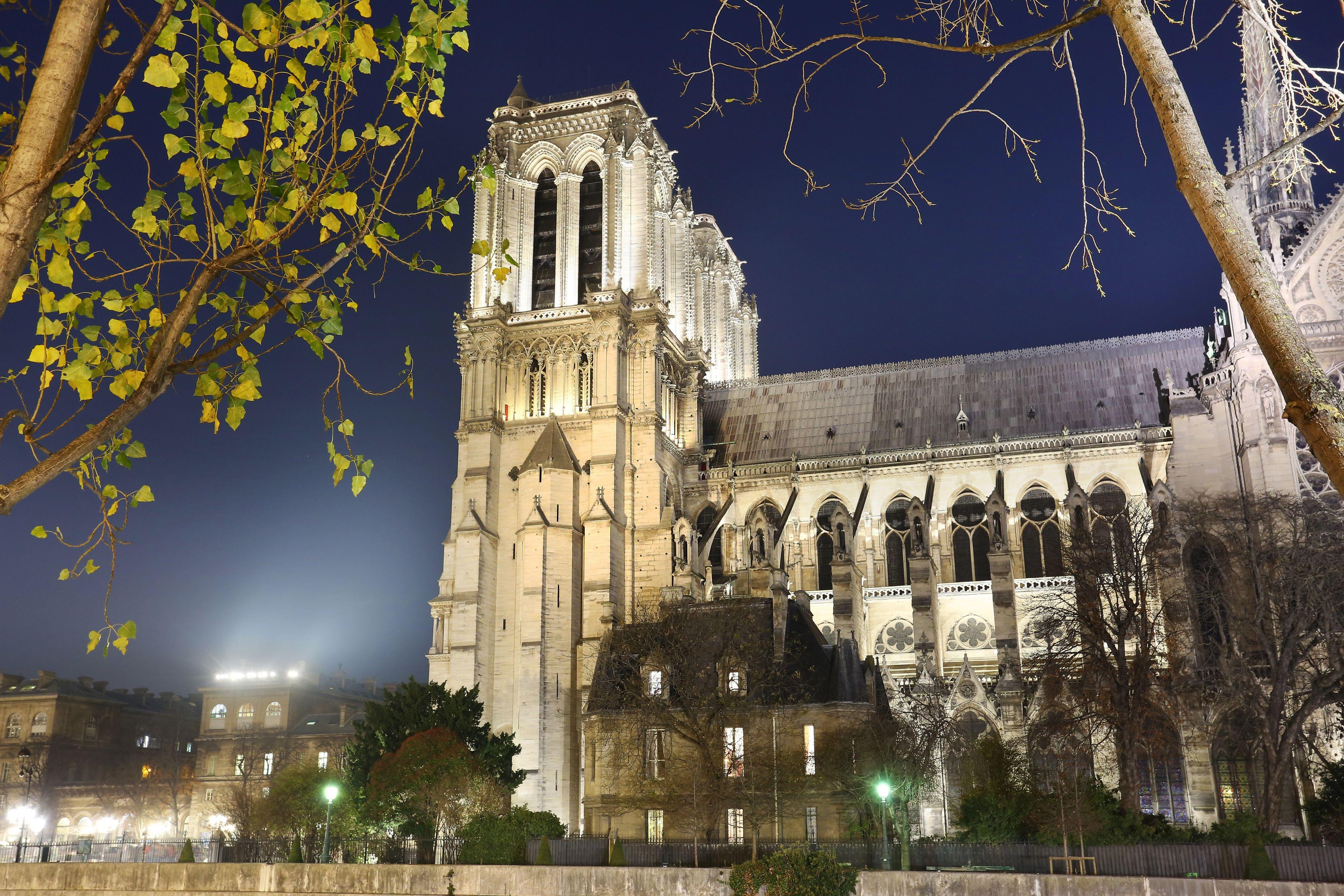 De Notre-dame 3*