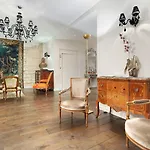 Hotel De Notre-dame Paris