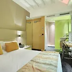 Hotel De Notre-dame 3*