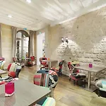 De Notre-dame Hotel