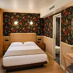 Hotel De Notre-dame 3*
