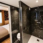 Hotel De Notre-dame 3*
