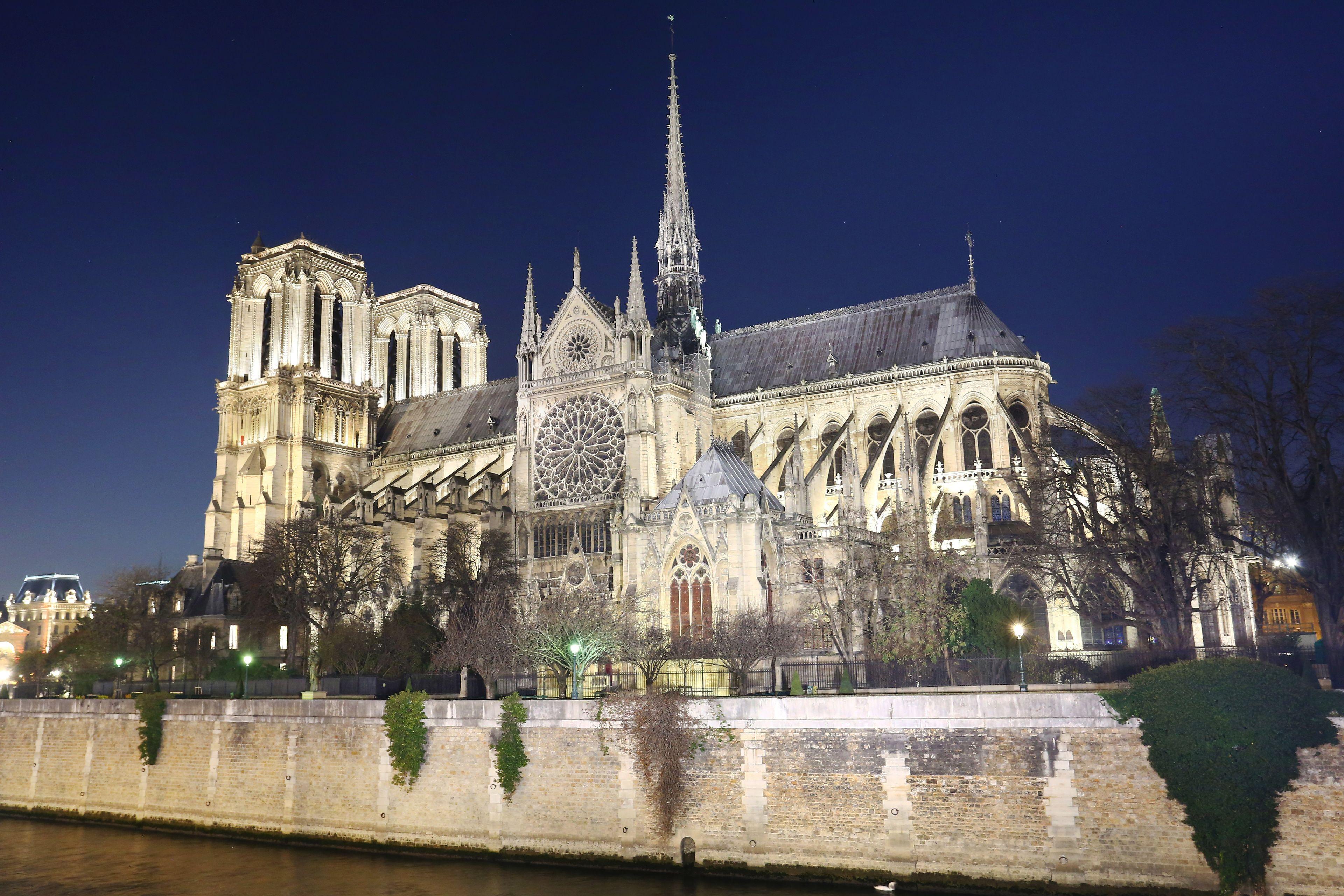 Hotel De Notre-dame 3*