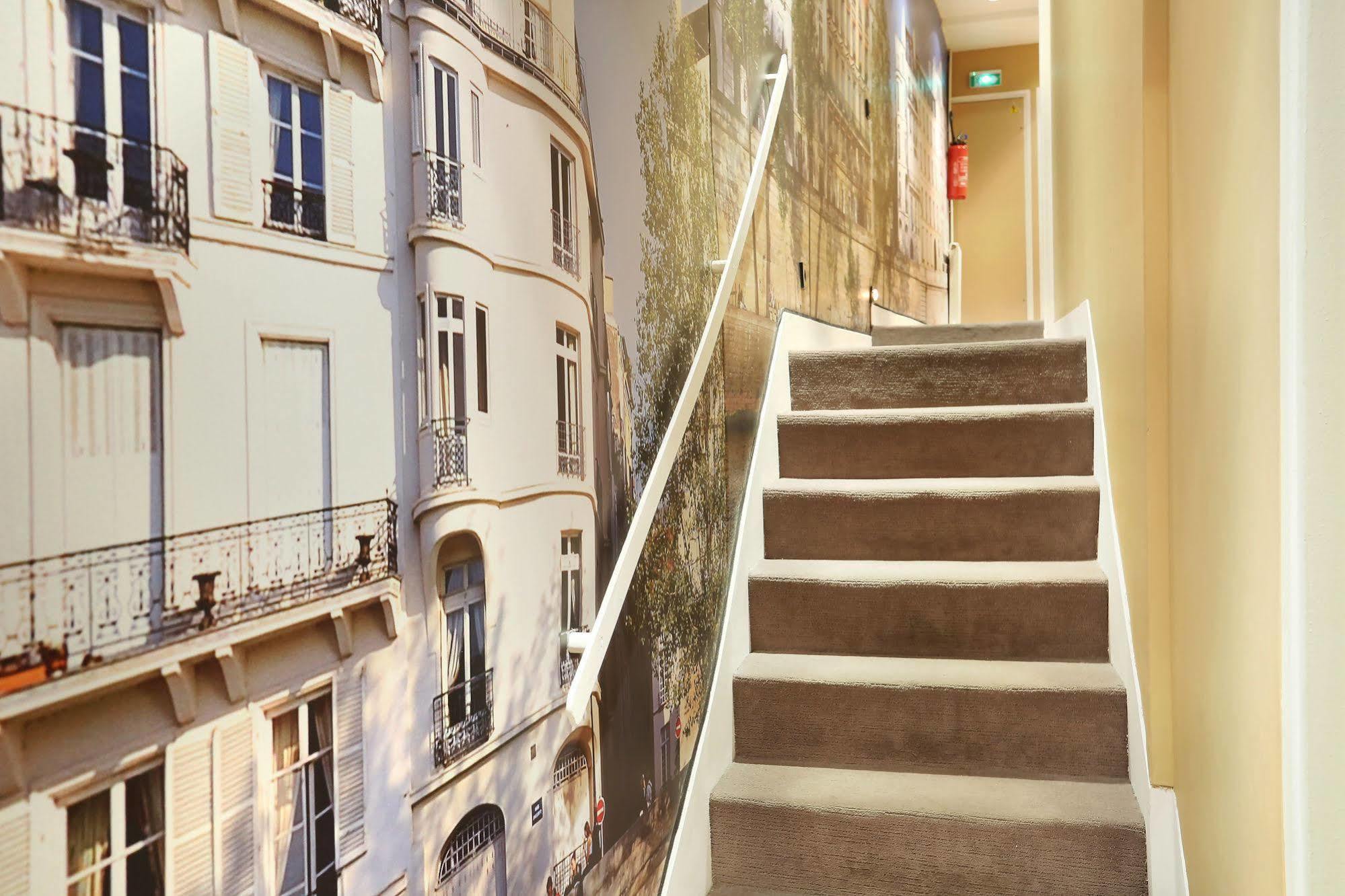 Hotel De Notre-dame 3*